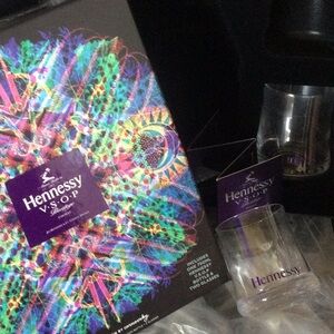 New Hennessy V.S.O.P Glass gift Box
